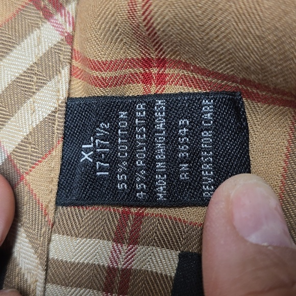 {Van Heusen} Men's Nova Check Plaid Button-down Shirt - Size XL - Picture 12 of 14